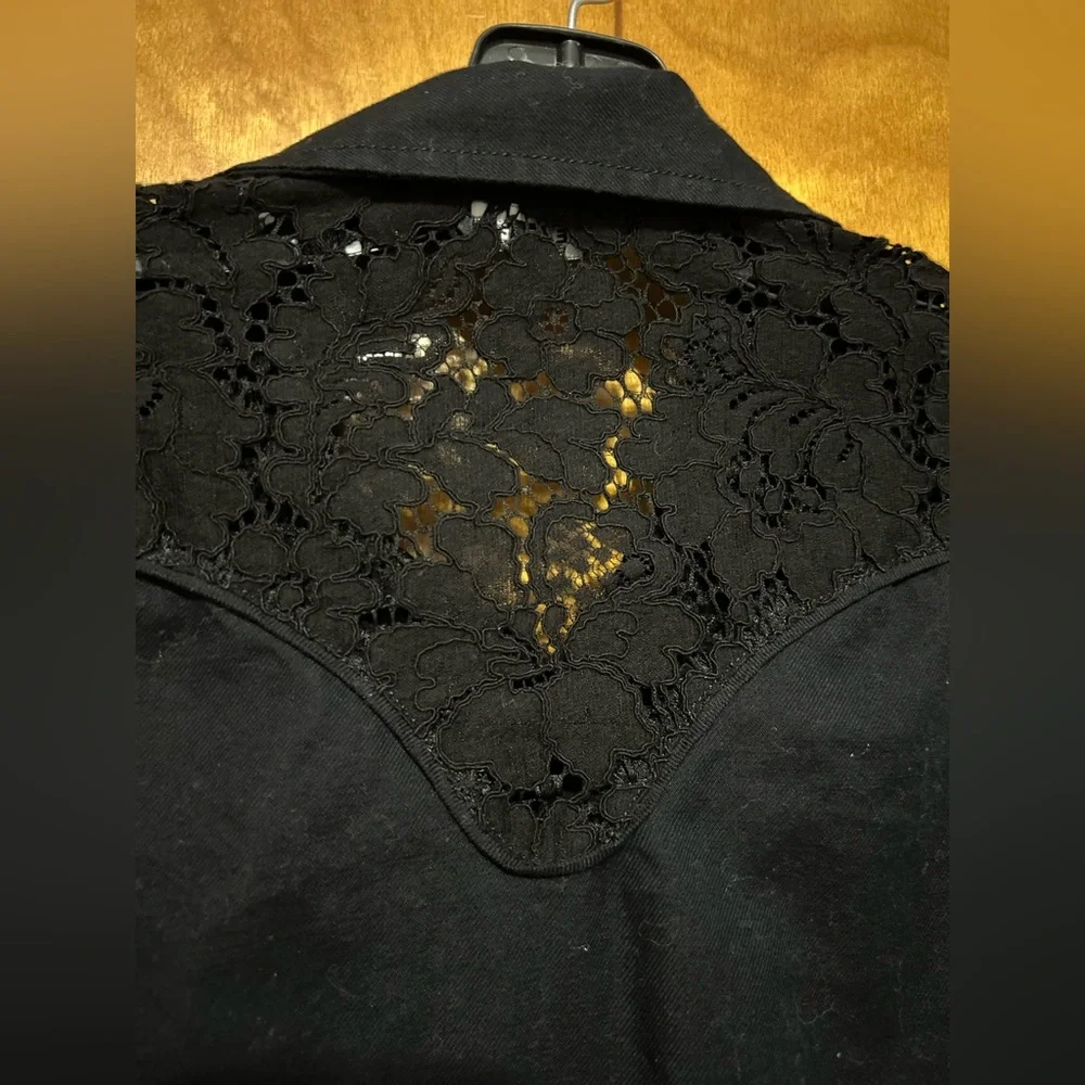 Express Button Shirt - Picture 4 of 5